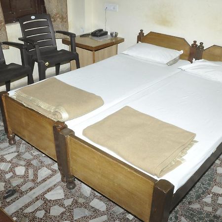 Hotel Lalit Palace Babina Exteriér fotografie